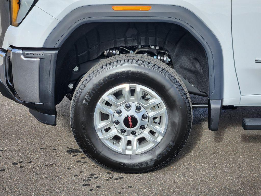 new 2026 GMC Sierra 2500 car, priced at $60,000