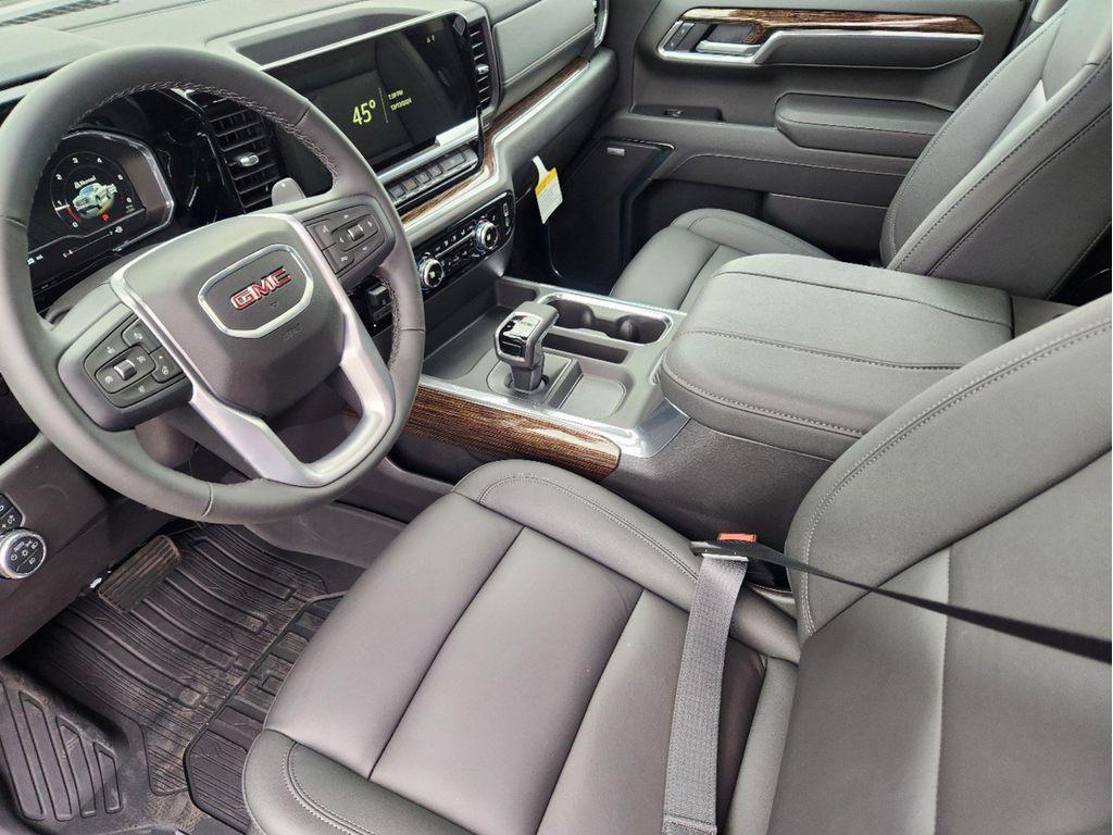 new 2025 GMC Sierra 1500 car, priced at $69,670