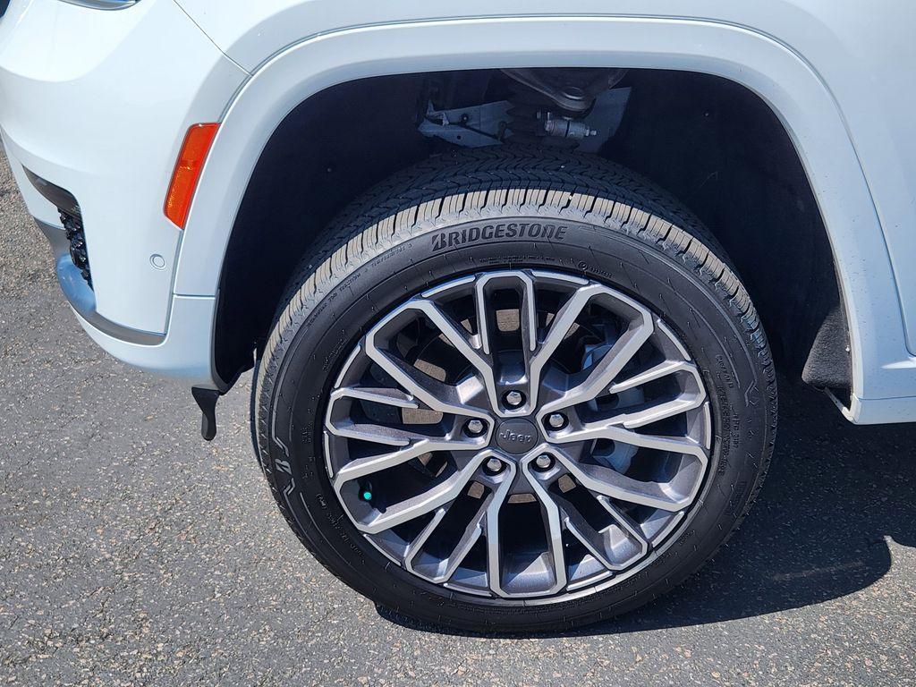 used 2023 Jeep Grand Cherokee L car, priced at $42,995