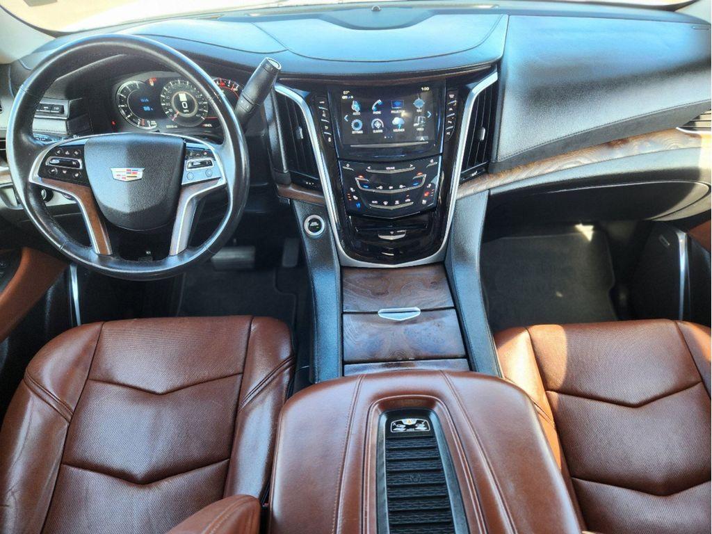 used 2020 Cadillac Escalade car, priced at $44,995