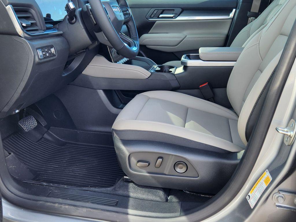 new 2026 GMC Terrain car, priced at $39,025