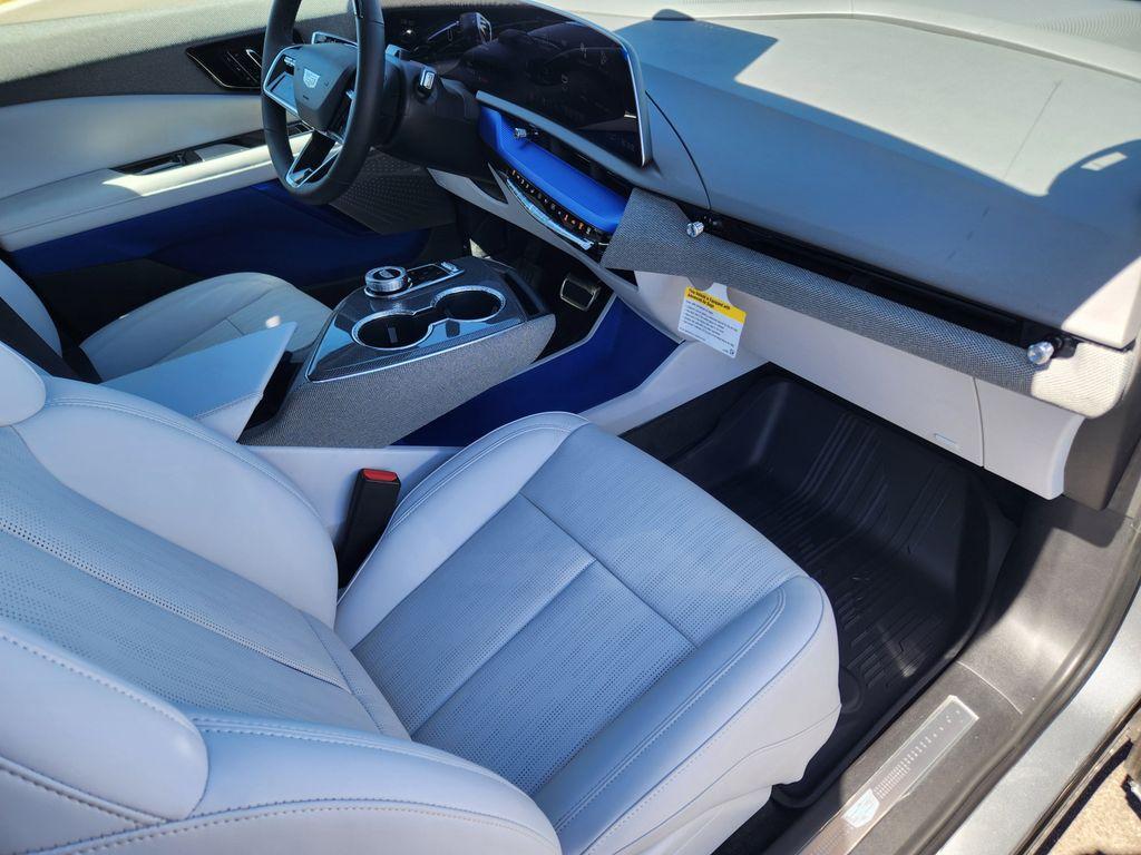 new 2025 Cadillac OPTIQ car, priced at $60,270