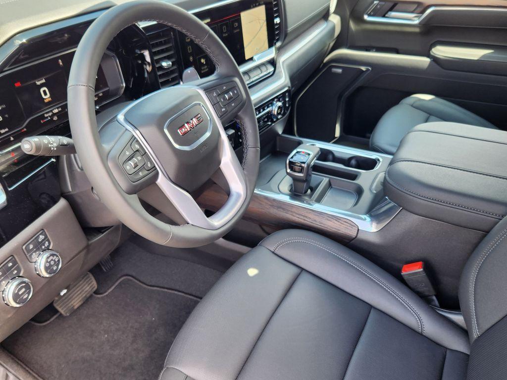 new 2025 GMC Sierra 1500 car, priced at $69,115
