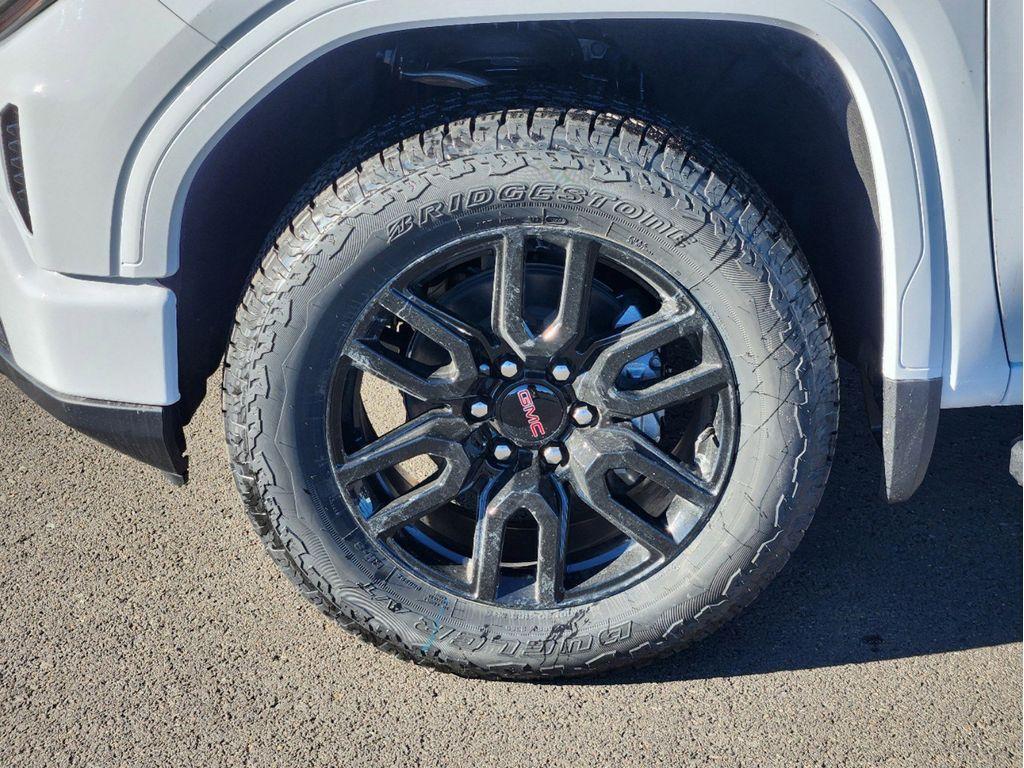 new 2025 GMC Sierra 1500 car, priced at $68,030