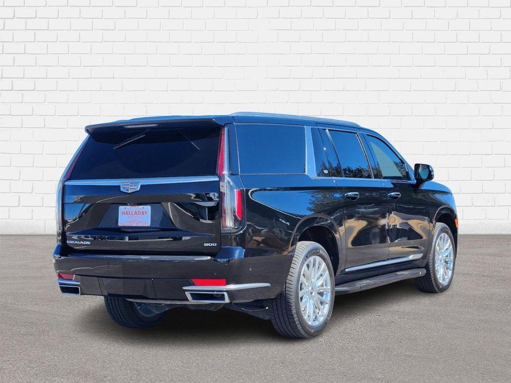 used 2021 Cadillac Escalade ESV car, priced at $61,995