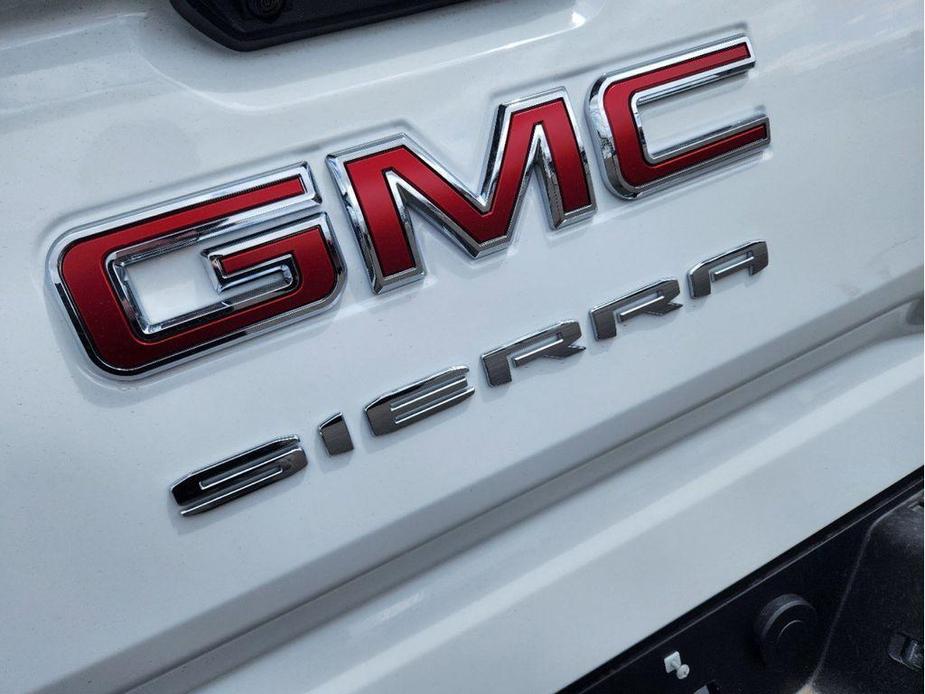 new 2024 GMC Sierra 1500 car, priced at $45,785