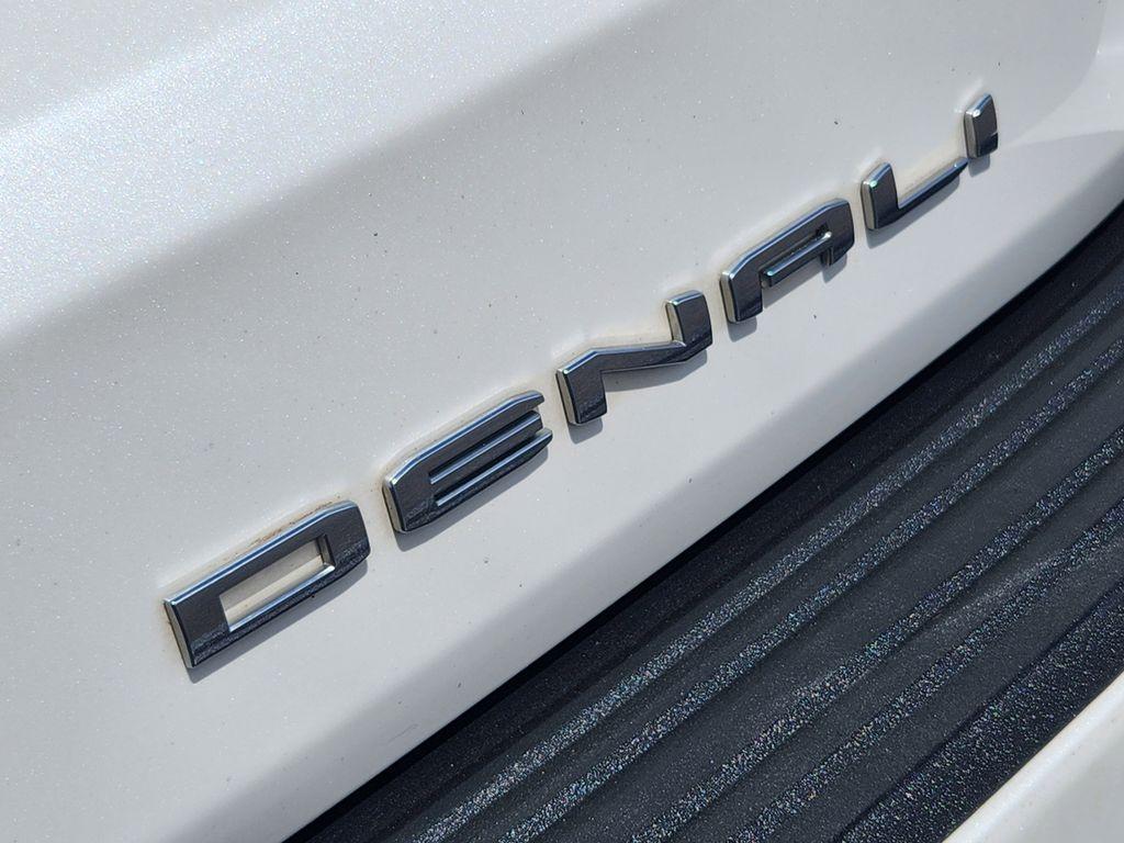used 2021 GMC Yukon car, priced at $59,995