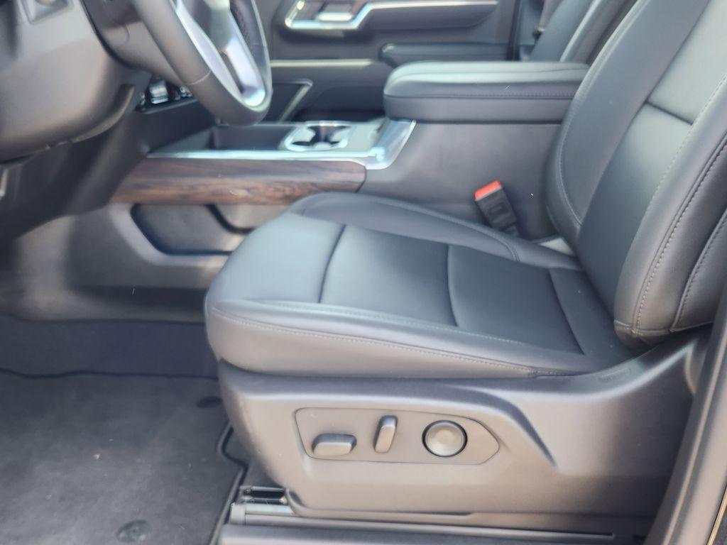 new 2025 GMC Sierra 2500 car, priced at $82,455