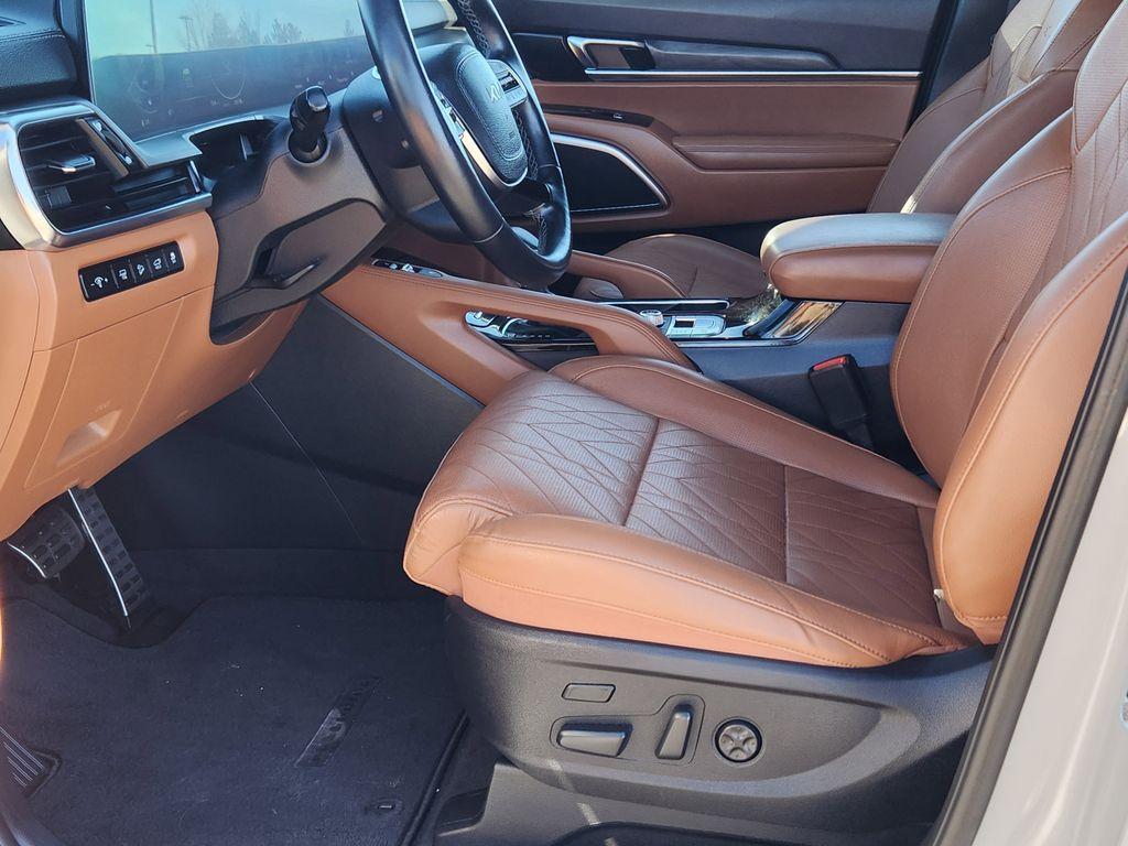 used 2024 Kia Telluride car, priced at $41,995