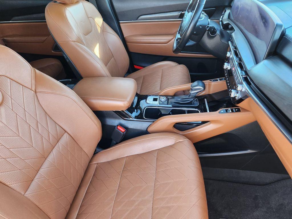 used 2024 Kia Telluride car, priced at $41,995