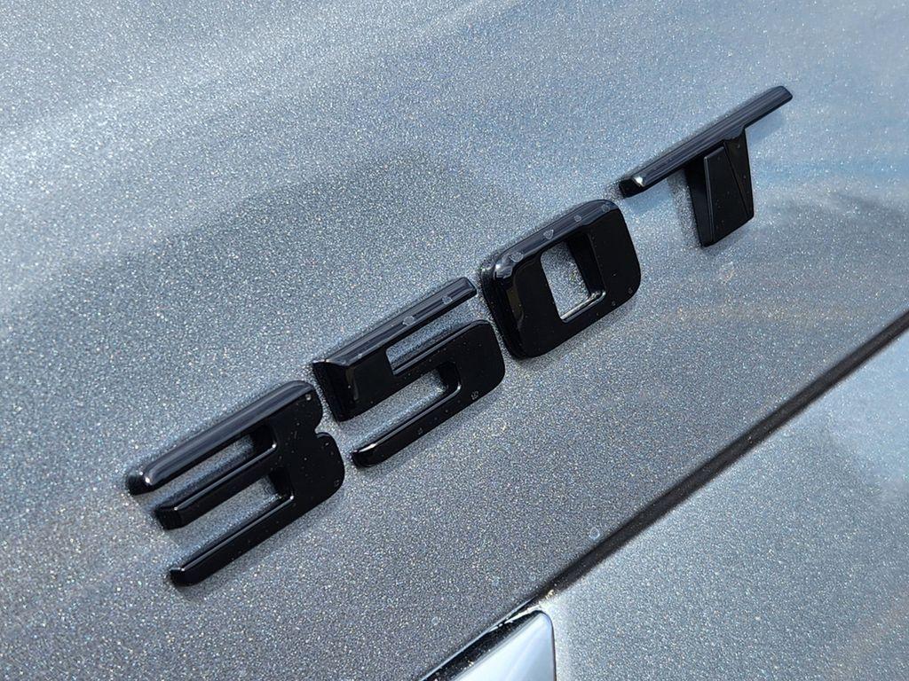 new 2025 Cadillac XT5 car, priced at $57,760