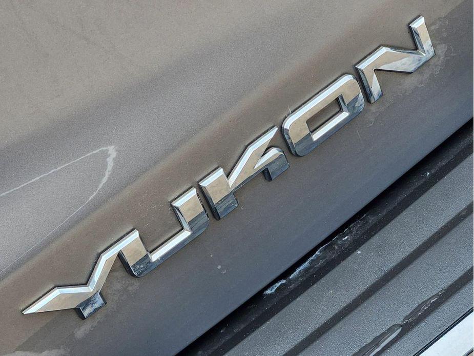 used 2019 GMC Yukon car, priced at $38,995