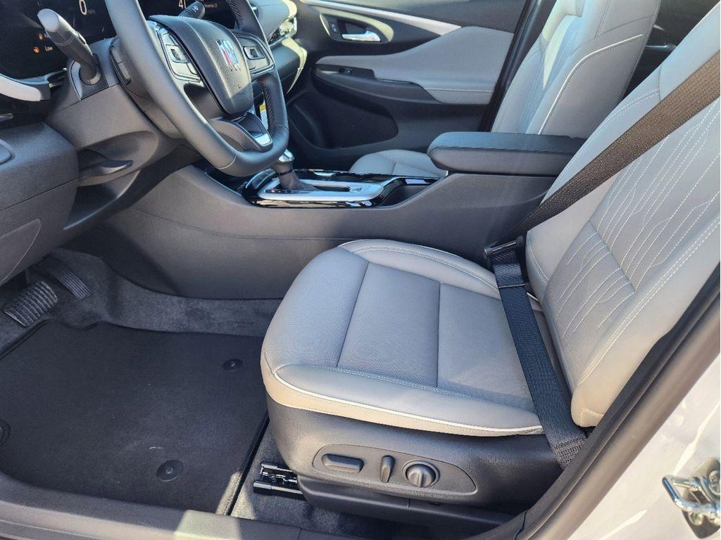 new 2025 Buick Envista car, priced at $29,885