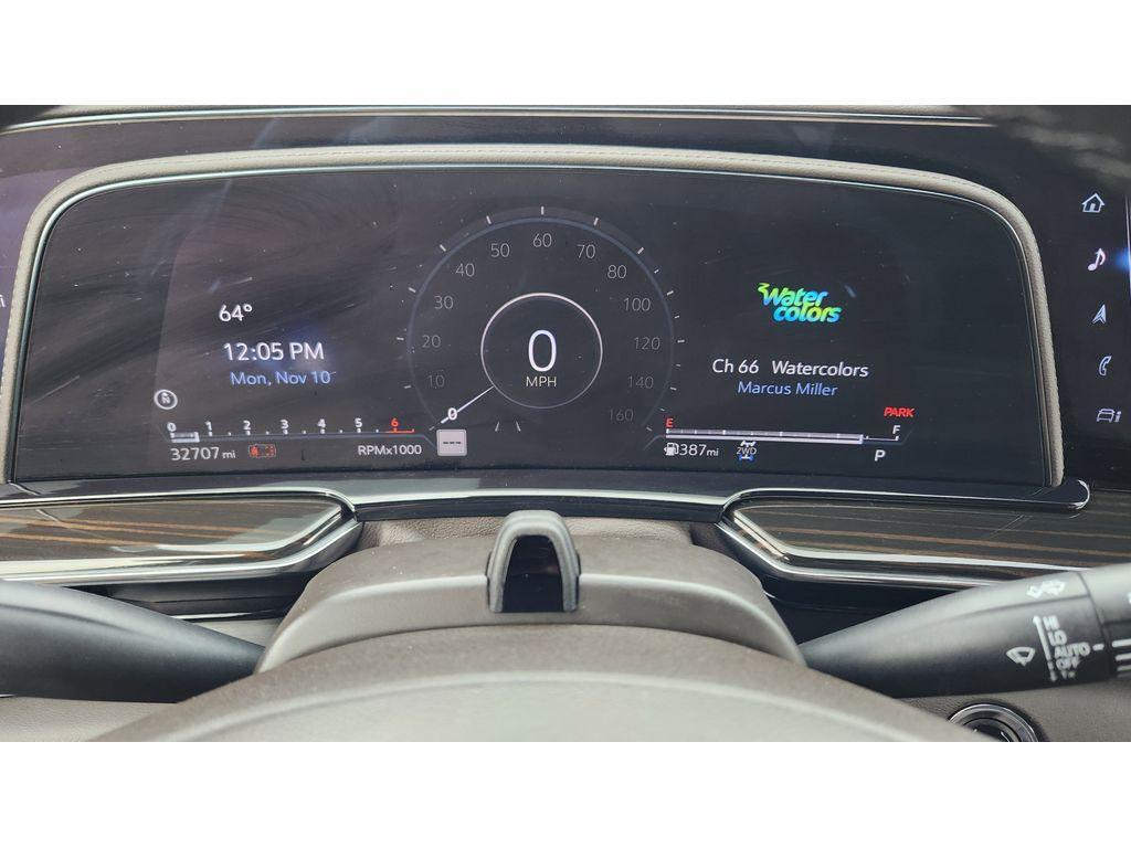 used 2023 Cadillac Escalade ESV car, priced at $80,995