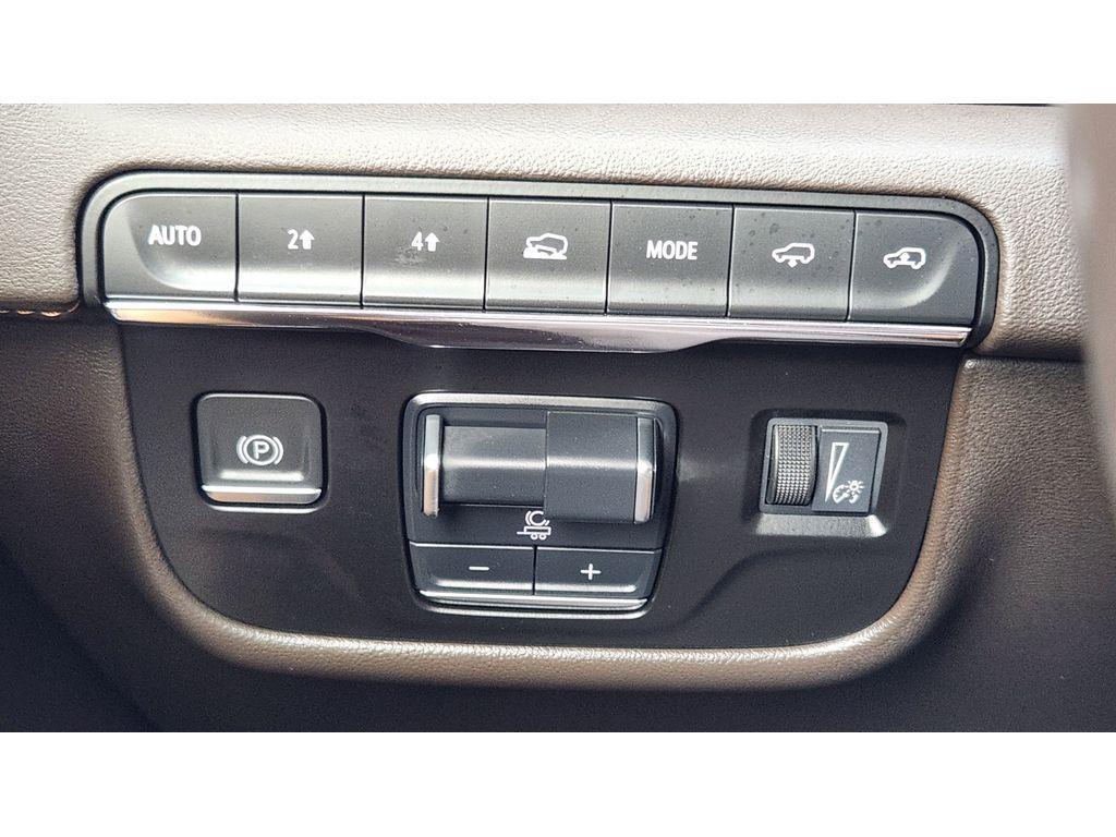 used 2023 Cadillac Escalade ESV car, priced at $80,995