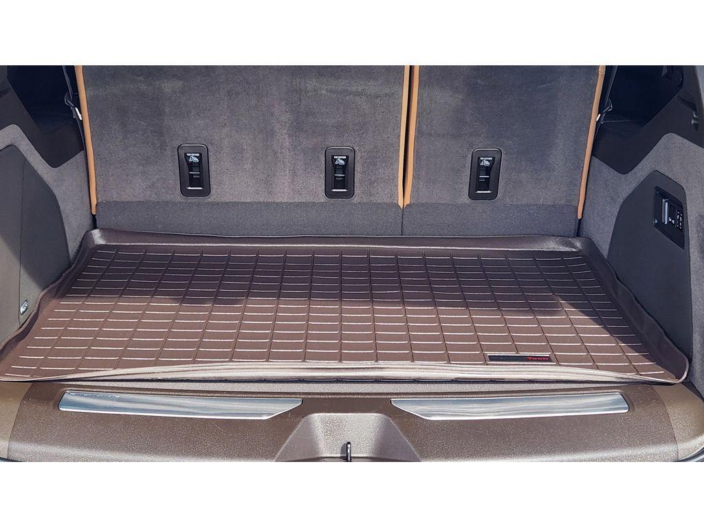 used 2023 Cadillac Escalade ESV car, priced at $80,995