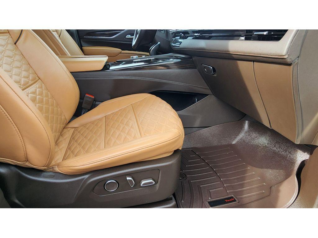 used 2023 Cadillac Escalade ESV car, priced at $80,995