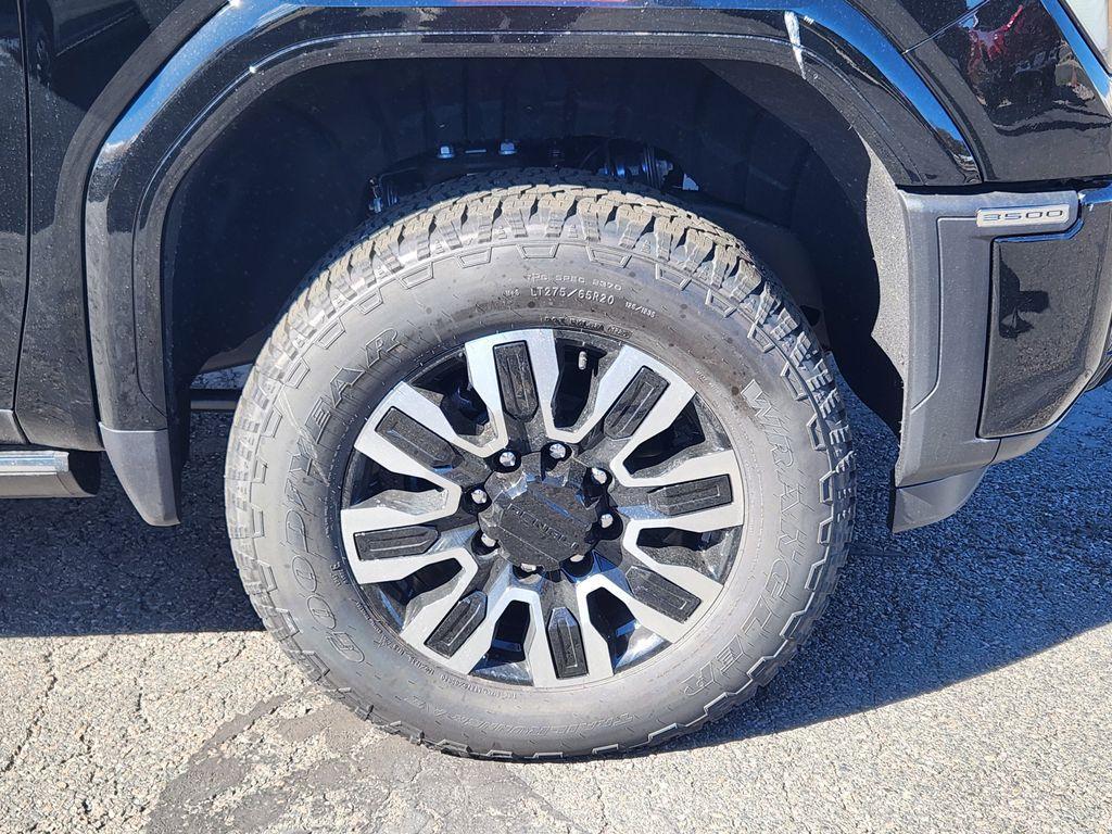 new 2026 GMC Sierra 3500 car, priced at $101,634