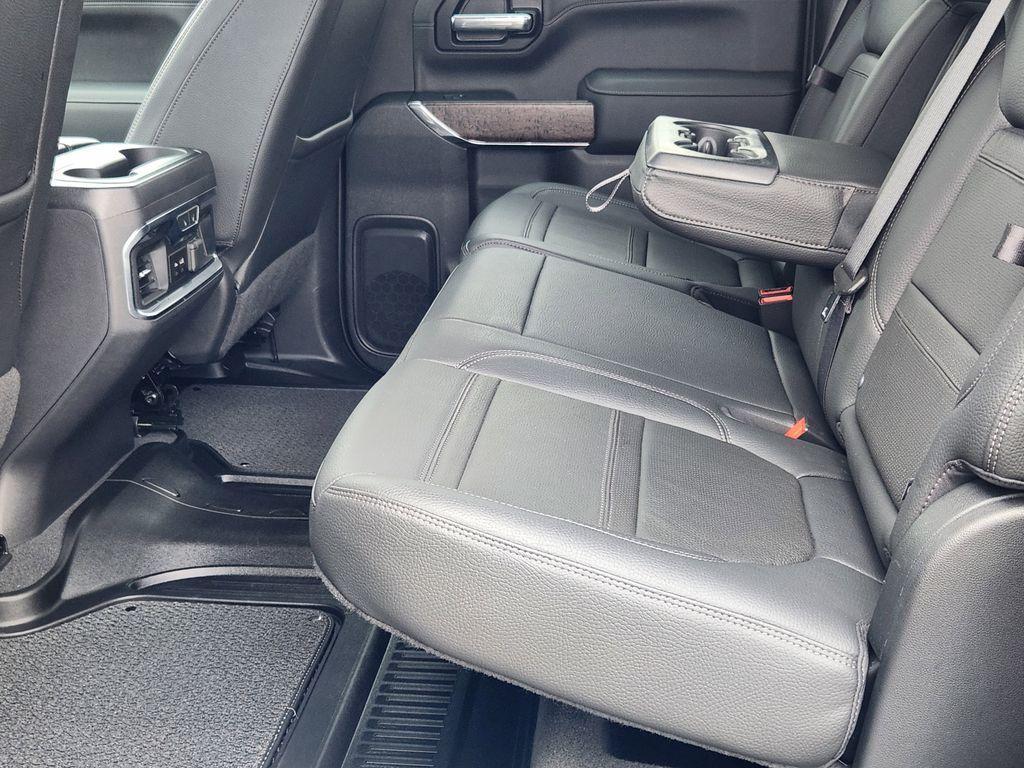 used 2021 GMC Sierra 1500 car, priced at $40,995