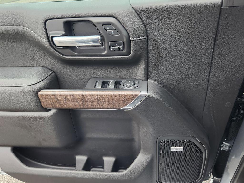 used 2021 GMC Sierra 1500 car, priced at $40,995