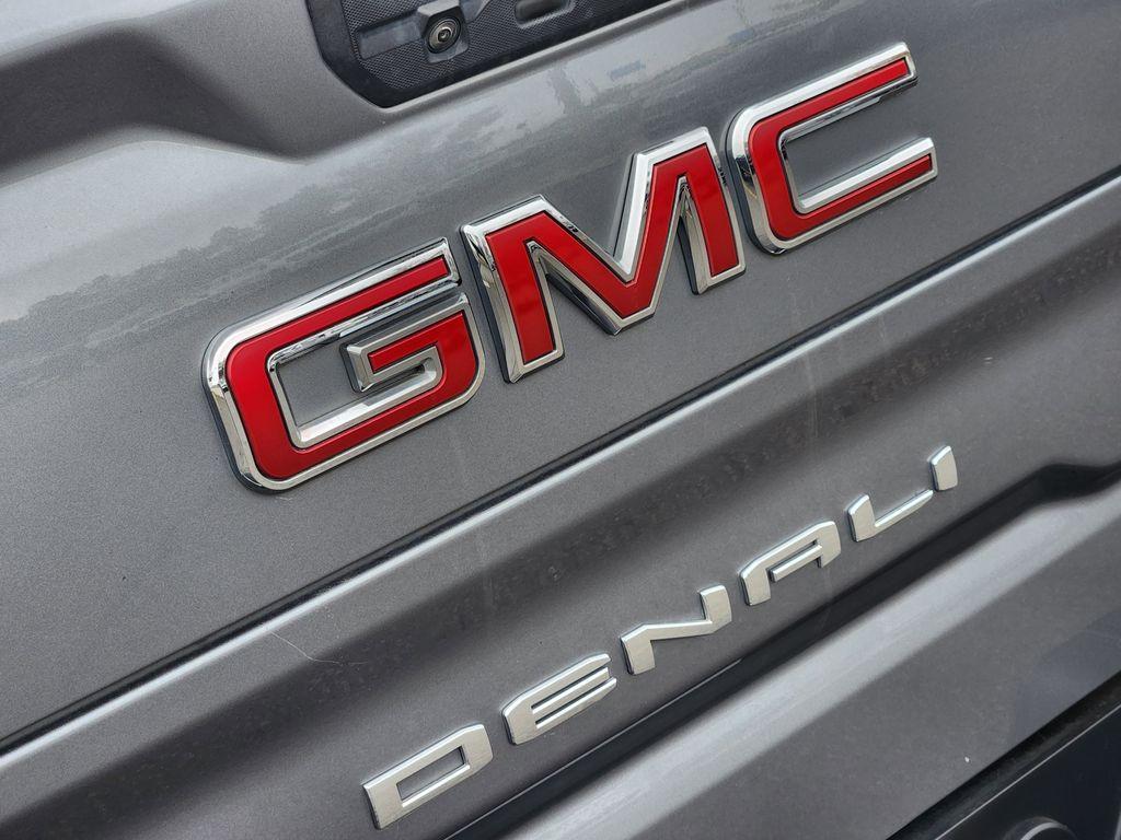 used 2021 GMC Sierra 1500 car, priced at $40,995
