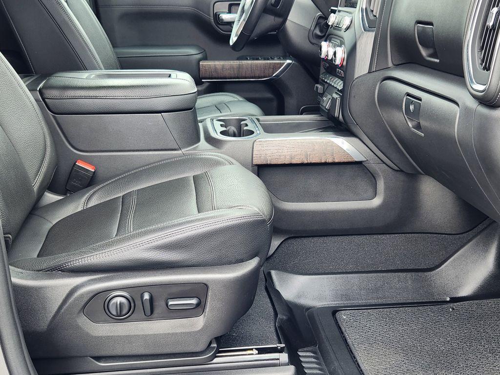 used 2021 GMC Sierra 1500 car, priced at $40,995