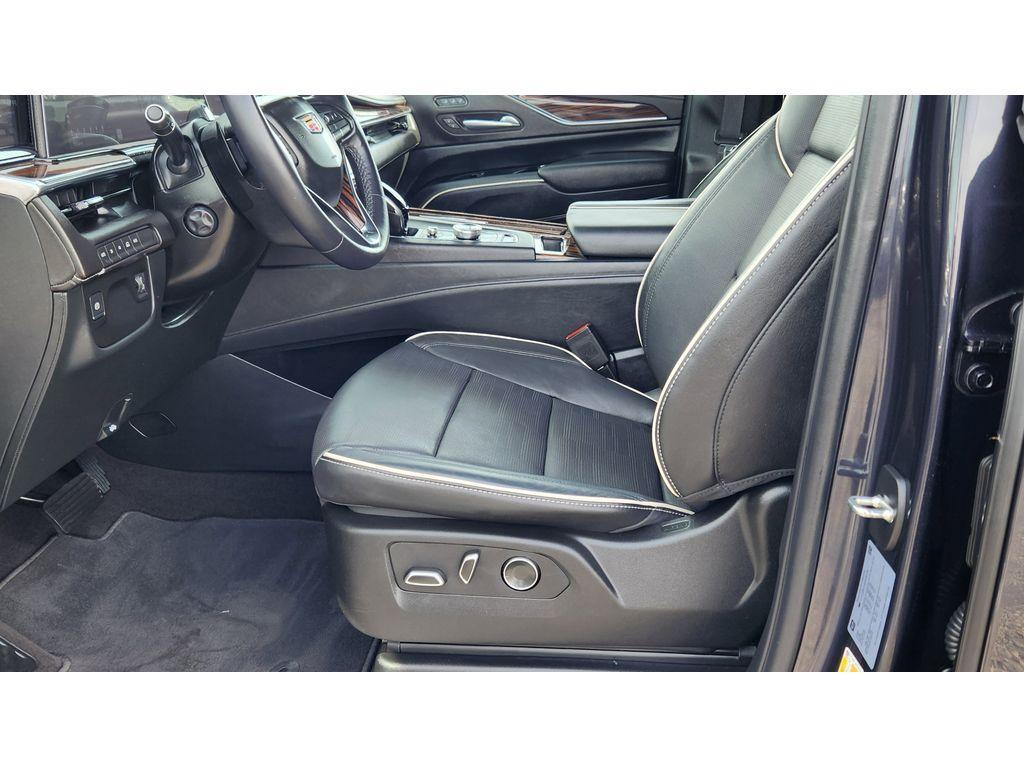 used 2024 Cadillac Escalade car, priced at $85,995