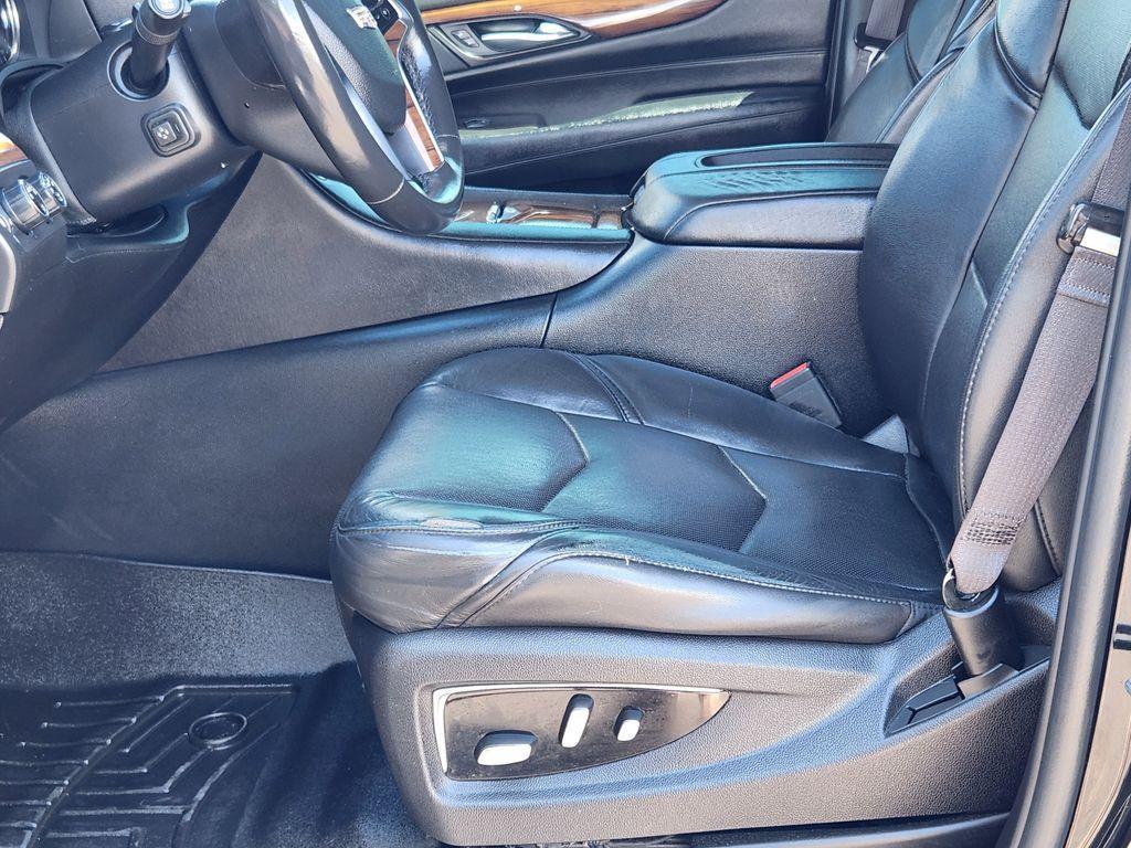 used 2016 Cadillac Escalade car, priced at $29,995
