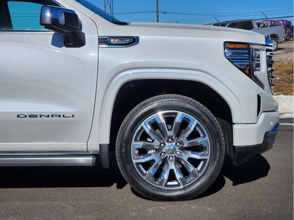 new 2025 GMC Sierra 1500 car, priced at $83,030