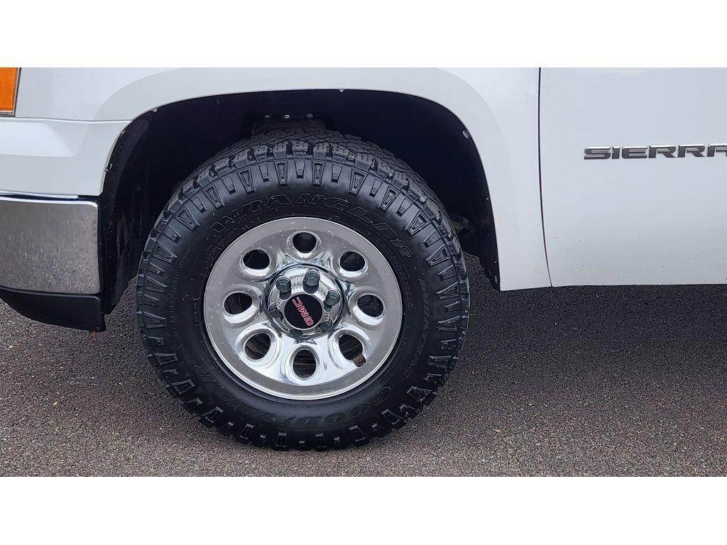 used 2010 GMC Sierra 1500 car, priced at $13,495