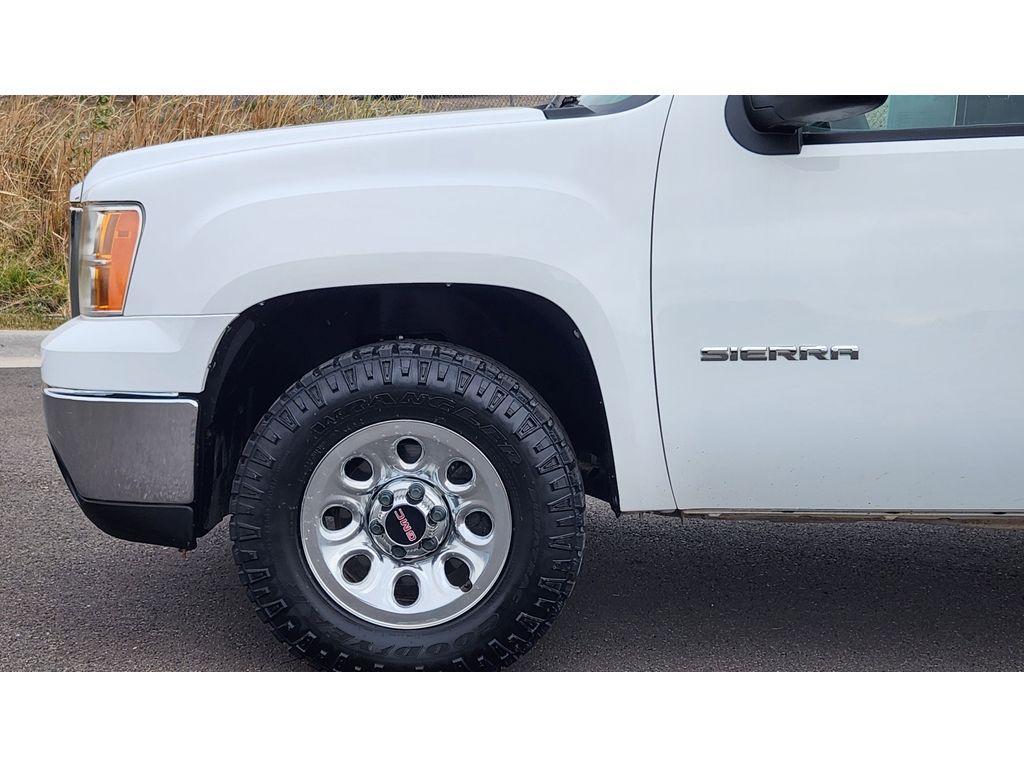 used 2010 GMC Sierra 1500 car, priced at $13,495