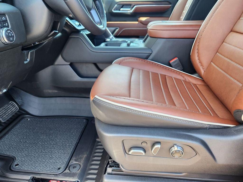 new 2025 GMC Sierra 3500 car, priced at $101,455