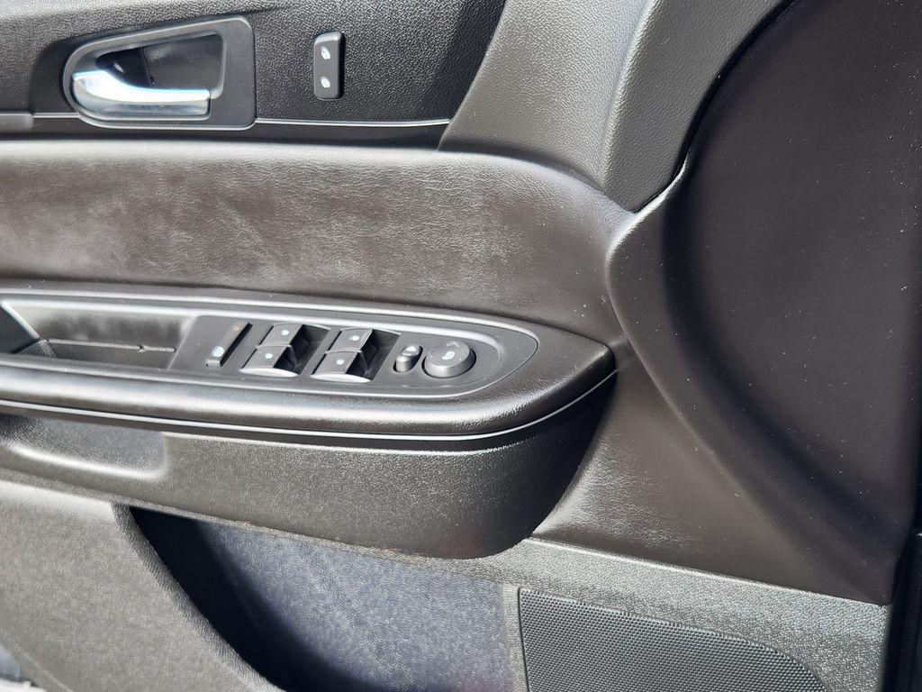 used 2015 Chevrolet Traverse car, priced at $10,249