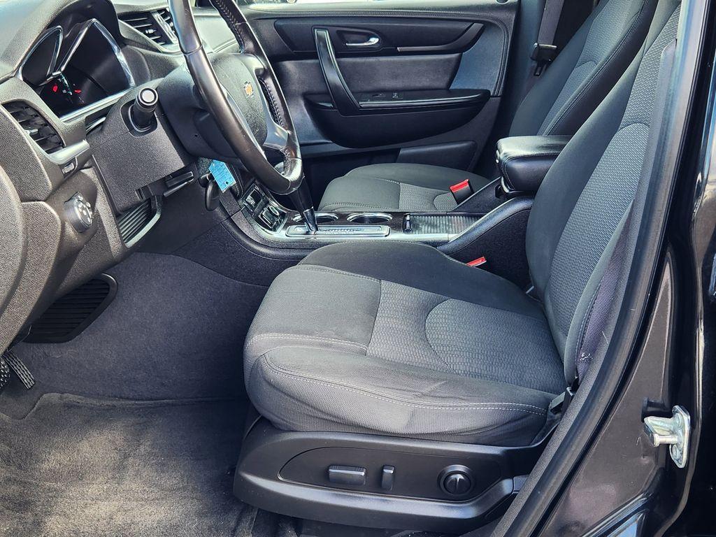 used 2015 Chevrolet Traverse car, priced at $10,249