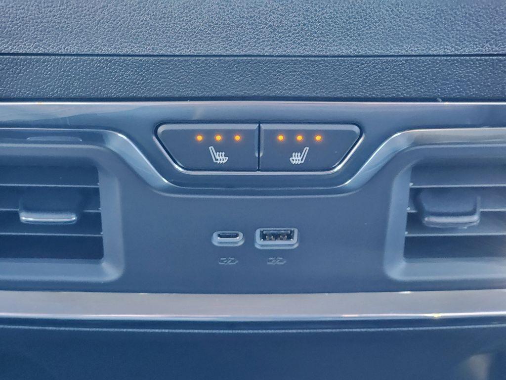 new 2026 GMC Sierra 3500 car, priced at $101,634