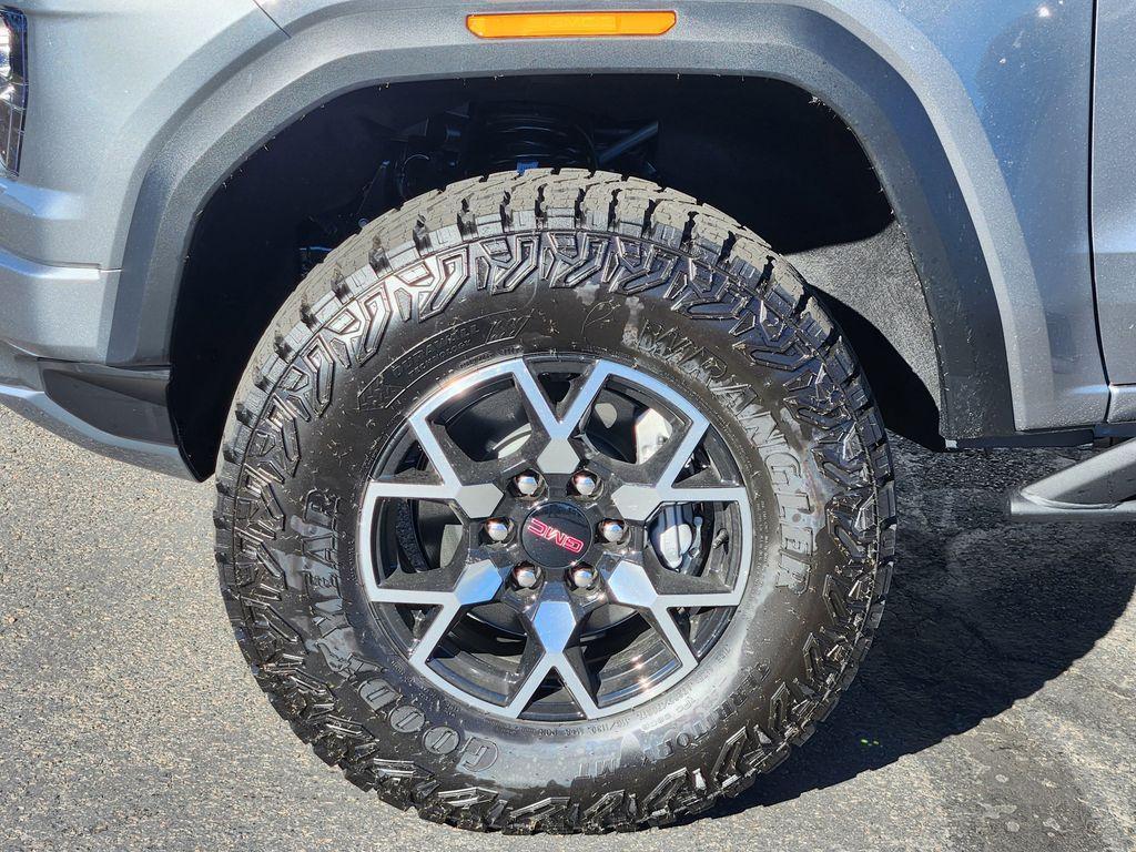 new 2026 GMC Canyon car, priced at $61,115