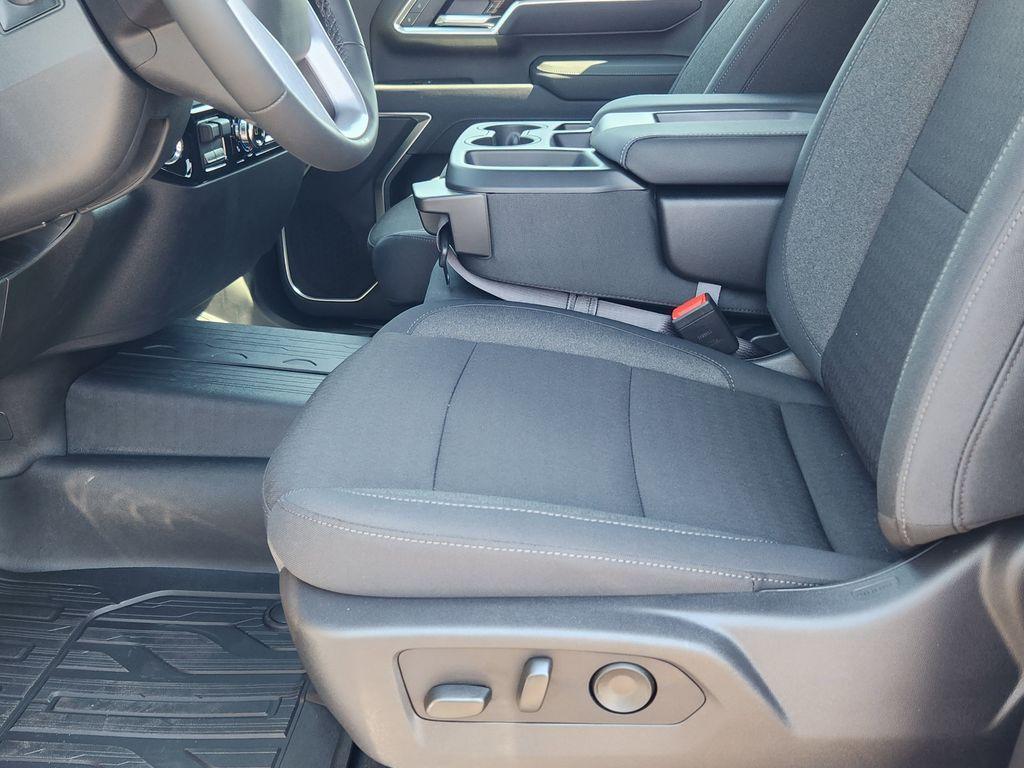 new 2025 GMC Sierra 2500 car, priced at $65,365