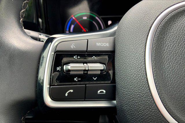 used 2022 Kia Sorento Hybrid car, priced at $28,999