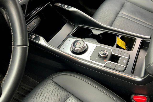 used 2022 Kia Sorento Hybrid car, priced at $28,999