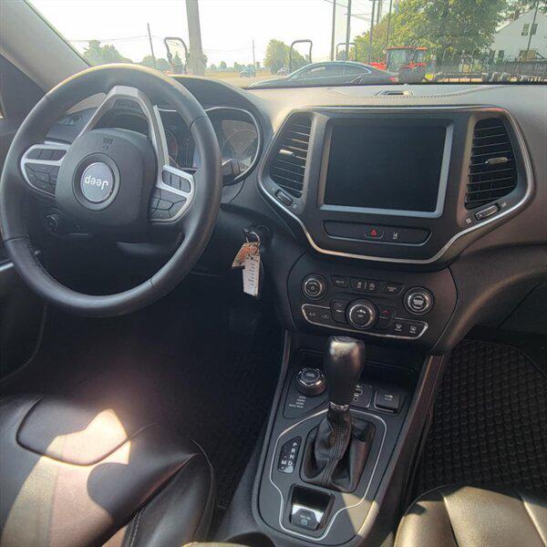 used 2022 Jeep Cherokee car, priced at $18,985