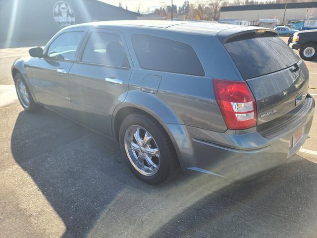 used 2006 Dodge Magnum car, priced at $6,999