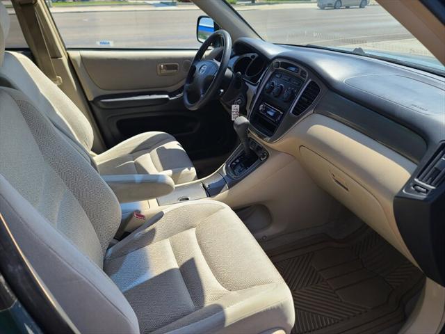 used 2003 Toyota Highlander car, priced at $7,999