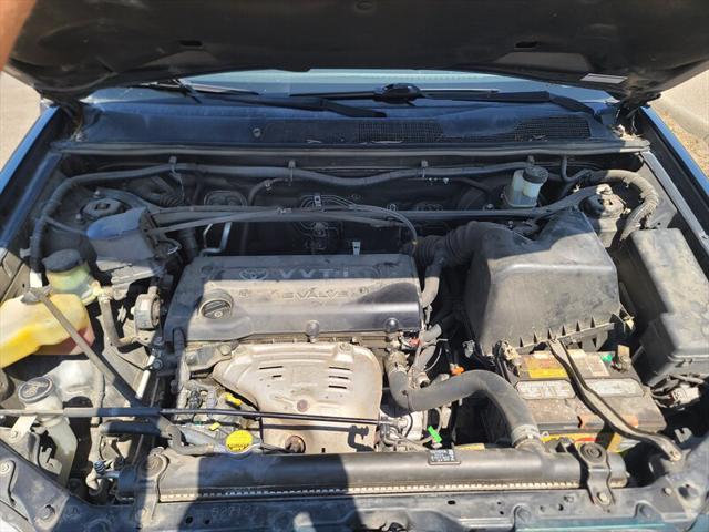 used 2003 Toyota Highlander car, priced at $7,999