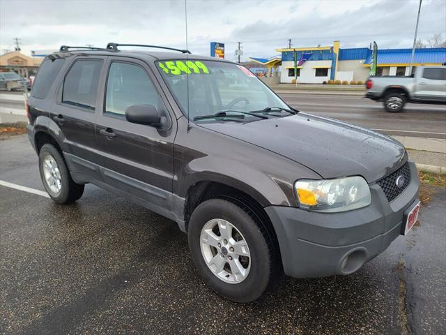 used 2006 Ford Escape car, priced at $5,499