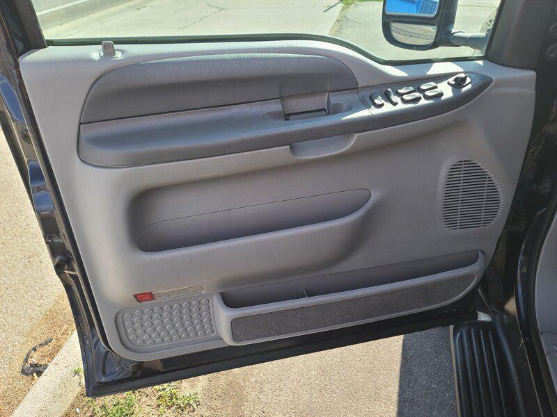 used 2001 Ford Excursion car, priced at $19,999