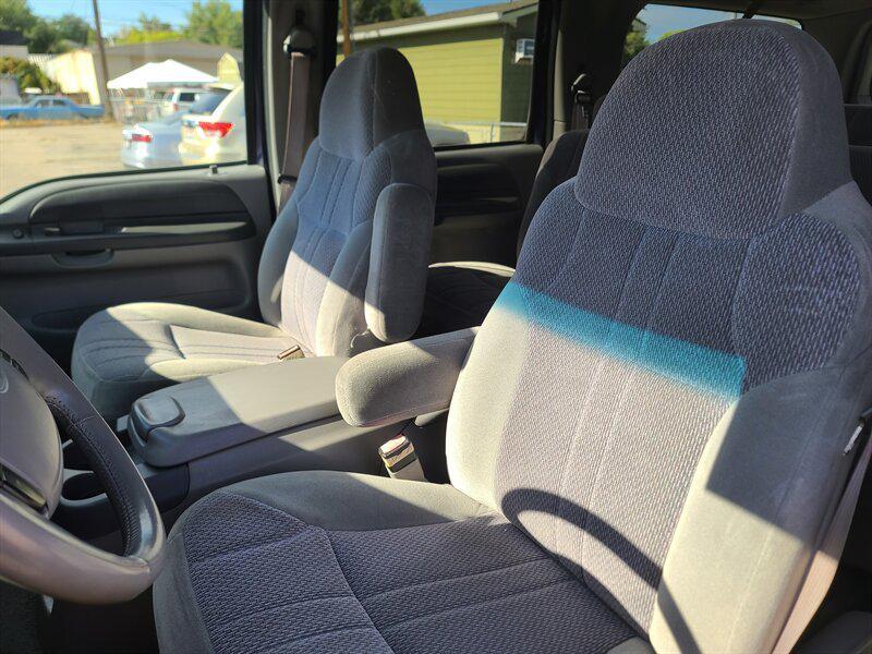 used 2001 Ford Excursion car, priced at $19,999