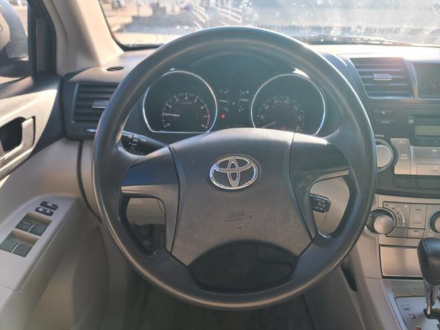 used 2010 Toyota Highlander car, priced at $9,499