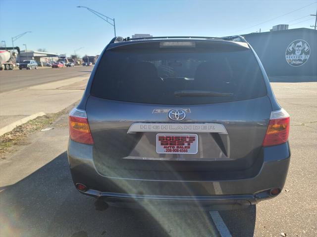 used 2010 Toyota Highlander car, priced at $9,499