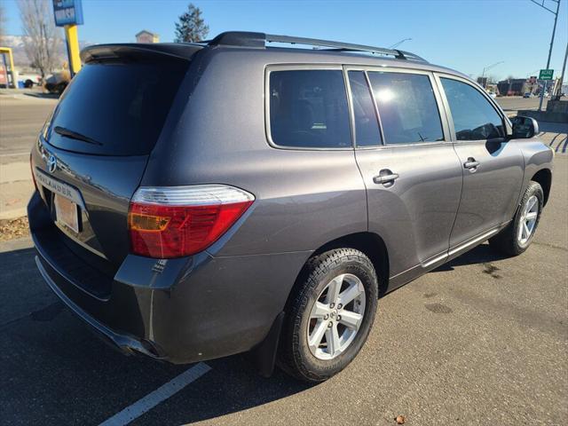 used 2010 Toyota Highlander car, priced at $9,499