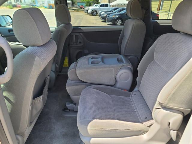 used 2006 Toyota Sienna car, priced at $8,999